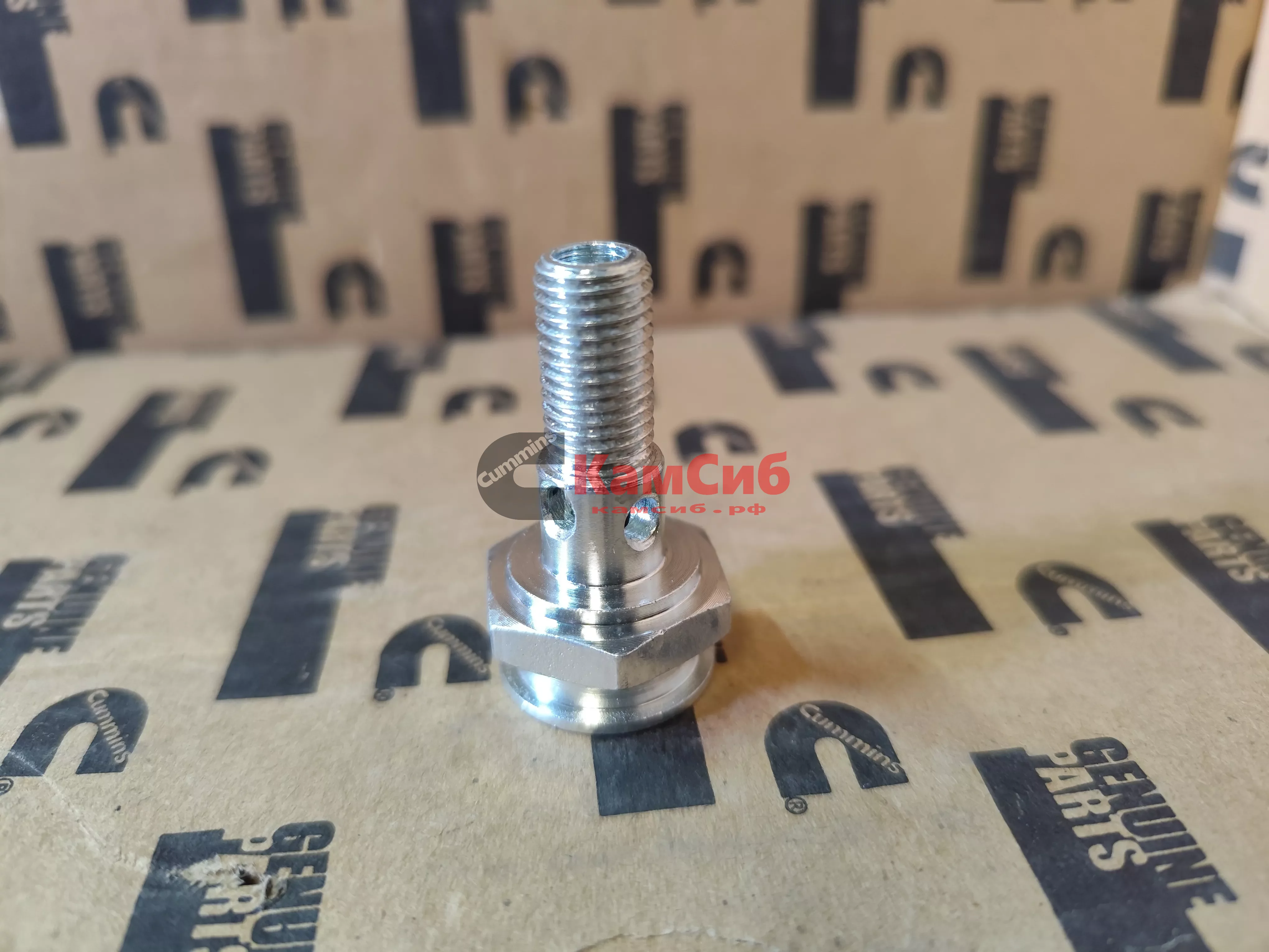 Штуцер-разъеденитель трубки обратки ISBe (Евро4-5)/АНАЛОГ