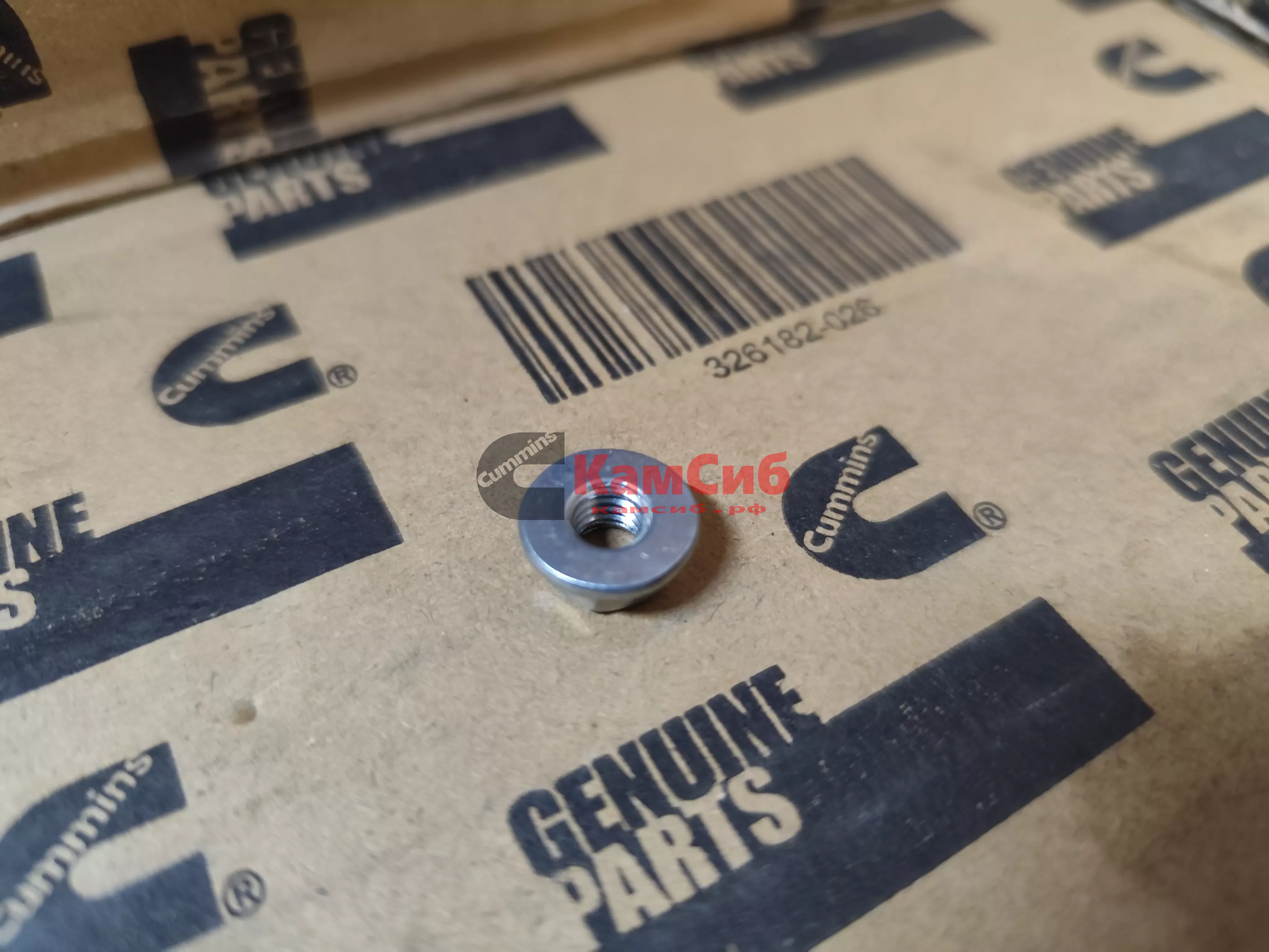 Гайка держателя переднего сальника ISL/QSC