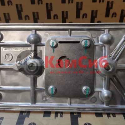Крышка толкателей боковая Komatsu 6D102