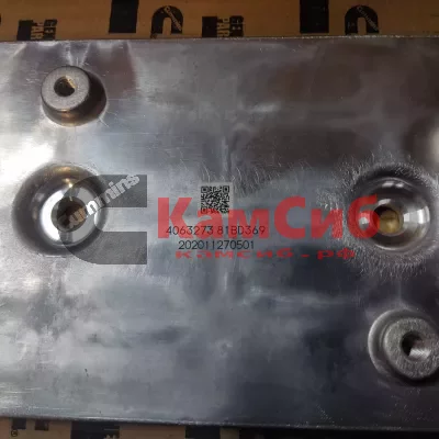 Крышка толкателей боковая Komatsu 6D102